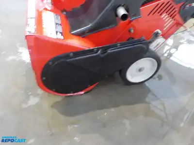 Snapper All Metal Snow Blower Model SX5200E, 5 HP, 20 Inch, with Key, Untested
