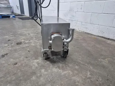 1 HP SS PD Pump with Cart