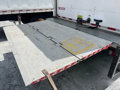 Used 2024 ISUZU NPR HD Box trucks Florida US | Truck and Van Outlet #1509131