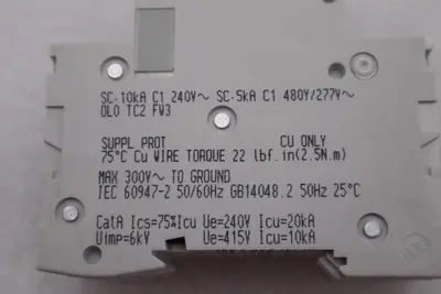 SCHNEIDER ELECTRIC GG004D001 CIRCUIT BREAKER 10A 240VAC STOCK #K-2326
