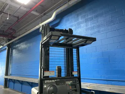 Used CROWN SP352030 Electric Lifters Ohio US | HGR 24 #1446266