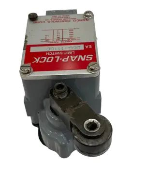 USED NAMCO EA060-11100 LIMIT SWITCH EA06011100