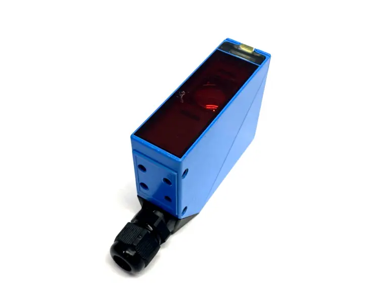 Used SICK 2021160 Photoelectric Sensors | Maverick Industrial Sales #1105056