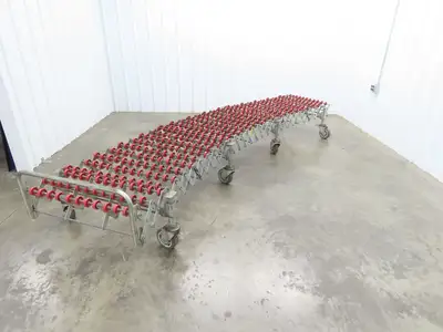 NestaFlex 376  30"W x 12' 8" Expandable Gravity Flex Conveyor Plastic Skatewheel