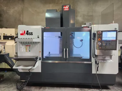 2017 HAAS VF-4SS Vertical Machining Centers | SMS Engineering (1)