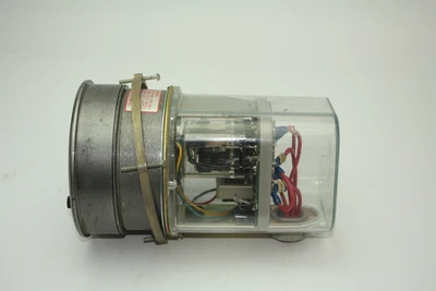 Used Dwyer 3015C Pressure Switches California US | Davliegogo LLC #1705247
