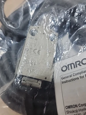 NEW Omron D4F-202-5D
