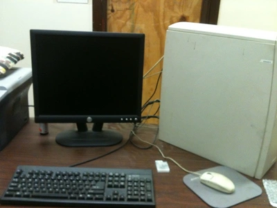 USED 1998 BENCHMAN VMC