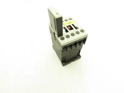Siemens 3RT1017-1BB42 Motor Starter Contactor 10Hp 20A 600V w/Varistor Lot of 8