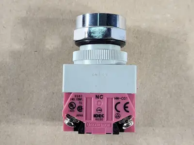 NEW IDEC ABW111-B,G,R