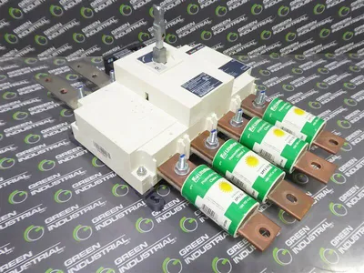 Socomec 27PV4032 SIRCO PV 325A Photovotaic Disconnect Switch Used