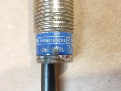 USED TELEMECANIQUE XS2M12PA340