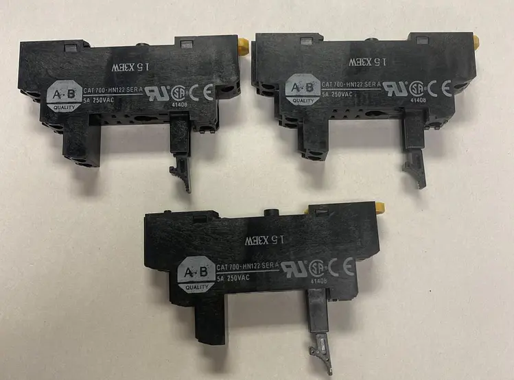 New | in-Stock ALLEN-BRADLEY 700-HN122 Miscellaneous Equipment (Electrical & Power) | Surplus Asset Holdings #1190158
