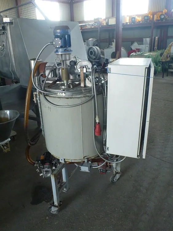 Used _UNKNOWN_ 220 L Stainless Steel Tanks PL | Perry Equipment #121575