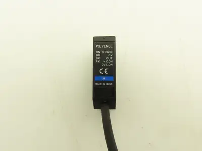 Keyence PZ-M51 Photoelectric Sensor Transmitter R 12-24VDC Lot of 6