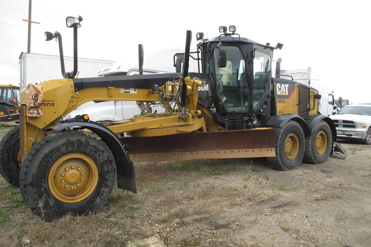 Used 2015 CATERPILLAR 160M VHP PLUS Motor Graders Manitoba CA | Conquest Truck & Auto Sales #1421340