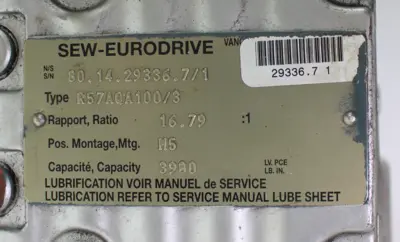 Sew Eurodrive R57AQA100/3 Gearmotor 16.79:1 3980Lb-In