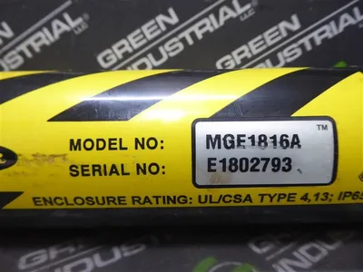 Banner MGE1816A Light Curtain Used