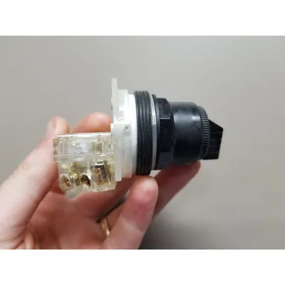 Surplus Square D Selector Switch CAT # 9001SKS43BH13 [LOT of 3]