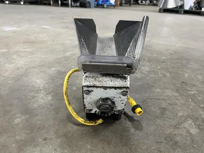 Used 1995 ERIEZ MFG. CO. KHS-5 Vibratory Conveyors British Columbia CA | Steep Hill Equipment Solutions #1354965