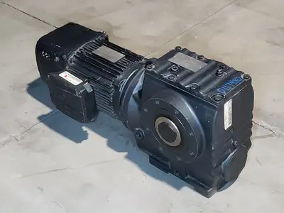 USED SEW-EURODRIVE SA77/T DRN90L4