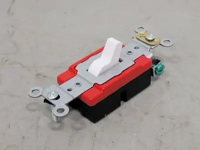 NEW LEVITON 1221-2W