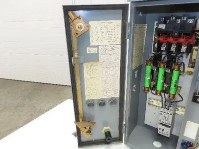 Square D 8538SCA24FT Fusible Combination Starter 193-EEDB Heater Size 0 30A 3PH