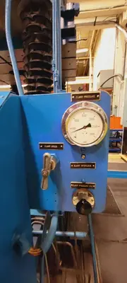 100 TON HYDRAULIC SPOTTING PRESS