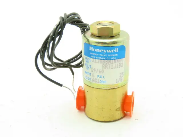 Honeywell Skinner 3138BBN1NN00 Solenoid Valve 3-Way NO 24V/60Hz 35 PSI 1/8" NPT