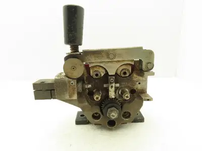 Yaskawa Electric PMED-12-HQ61 DC Wire Feed Motor 130rpm 18.3VDC 5.5A No Rollers