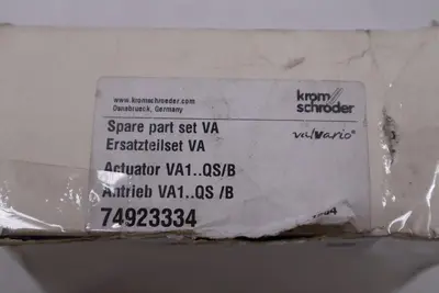 NEW HONEYWELL KROMSCHRODER 74923334 / 74923334 STOCK H652A