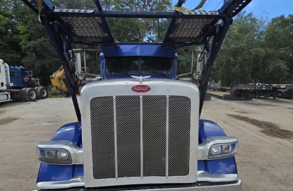 Peterbilt  2022