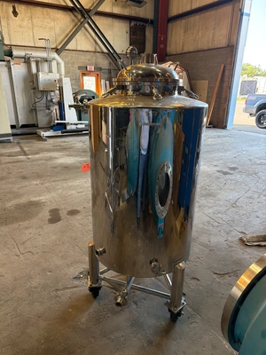 USED STOUT 100 GALLON