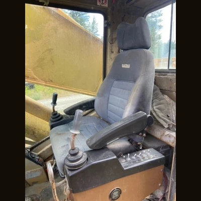 USED 1987 CATERPILLAR 245BH