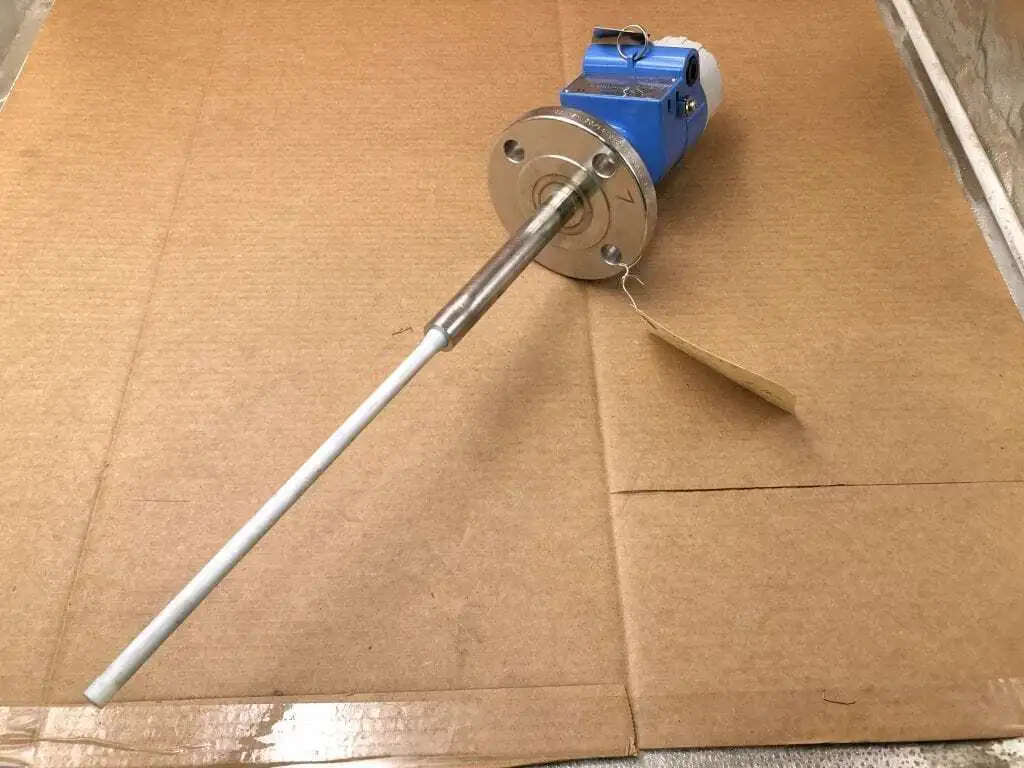 EH Endress+Hauser 11TAS-JM1355EKR1 16″ Level Sensor 7/8″ Dia.