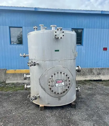 Used 1700 Gallon Tank, 304L Stainless Steel, API Standard 650