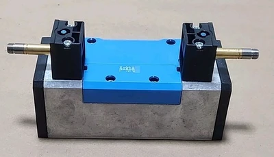 NEW Festo 151033
