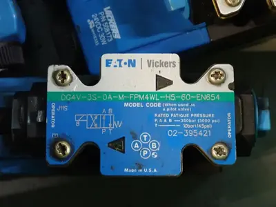 Eaton, Vickers  Hydraulic Control Valve