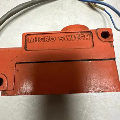 Used MICRO SWITCH FEMLS7A 1011 Miscellaneous Equipment (Electrical & Power) Ohio US | Surplus Asset Holdings #1240060