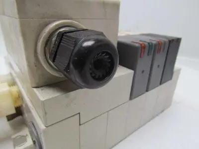 SMC VQ4000 Solenoid Valve assembly