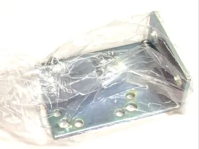 NEW SMC L-BRACKET LOT OF 2