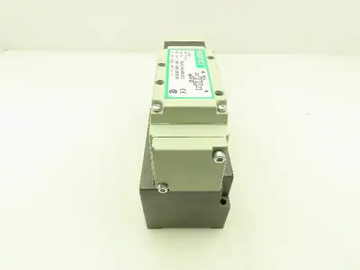 Numatics I35SA43AK000030 Pneumatic Air Valve Directional Control 150PSIG 120VAC
