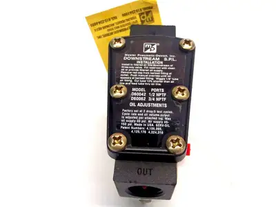 New | in-Stock MASTER PNEUMATIC 3/4" NPFT DOWNSTREAM POINT SERV-OIL LUBRICATOR Valves/Fittings | Maverick Industrial Sales #1108853
