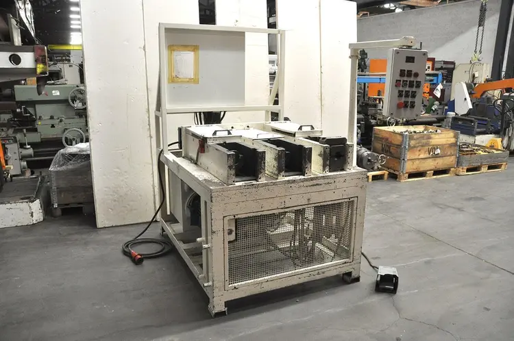 Used EAGLE CAR EXHAUST TUBE END FORMING Tube End Forming Machinery BE | Apt International N.V #362430