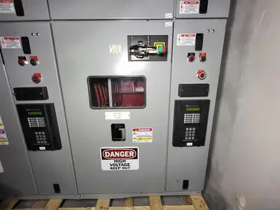 USED 2002 SQUARE D EG44D