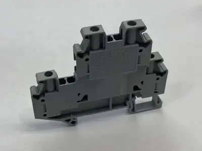 UTTB 4 HV | Phoenix Contact  Double Level Terminal Blocks Gray 3000610 LOT OF 18 - New Other