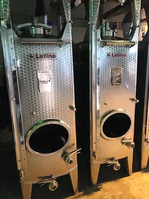 New Stock Letina 528 Gallon / 2000L Jacketed Square Storage Tote Tank