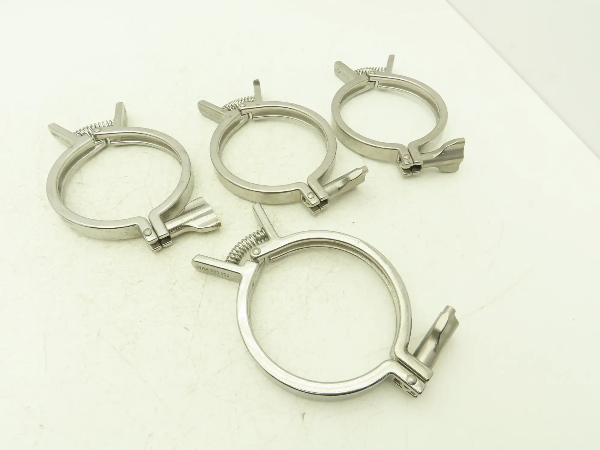 SCC 13MHHMQ-400 Sanitary Squeeze Clamp 4" Pipe With 4.8" Flange Lot of 4