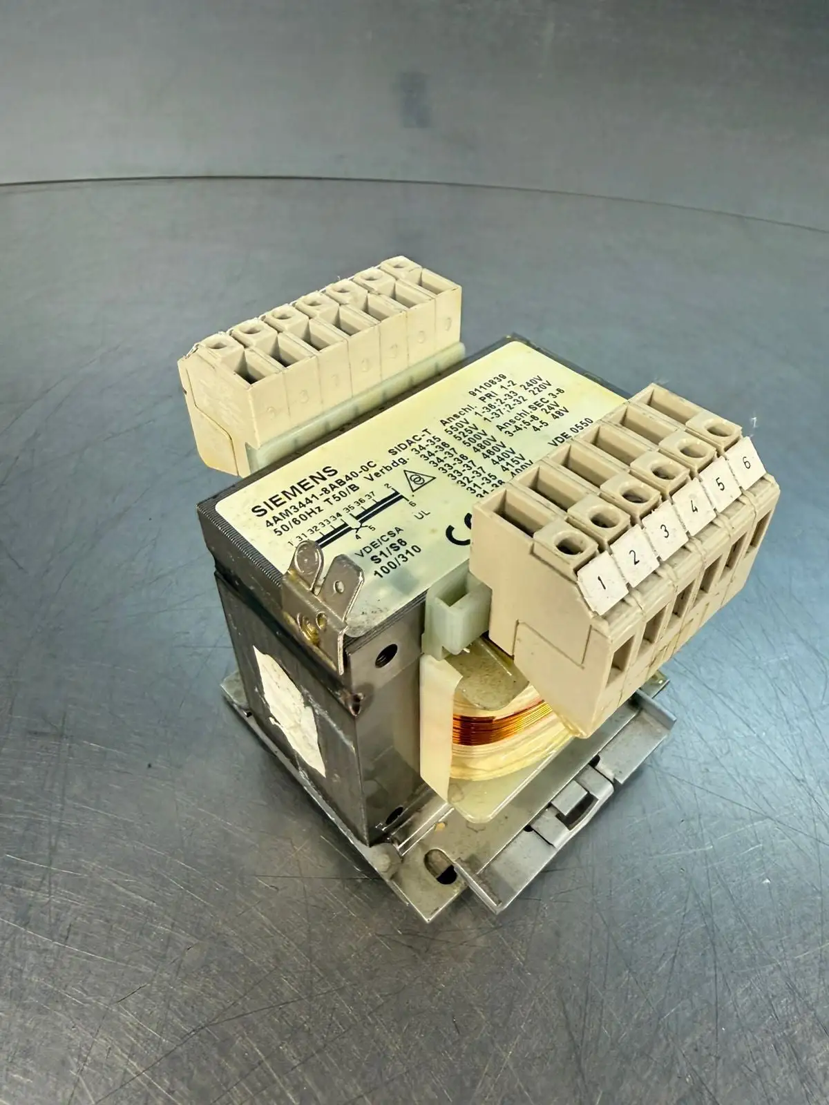Siemens 4AM3441-8AB40-0C Sidac-T Transformer 50/60Hz (9.3.3)