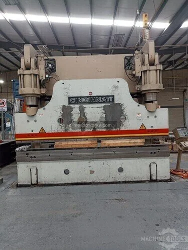 Used CINCINNATI 600FMII Press Brakes Illinois US | Meadoworks #1492085
